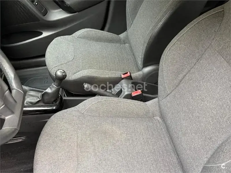 Usado Citroën C3 Live 82 CV (60 kW) 2016 Gris / plata Berlina