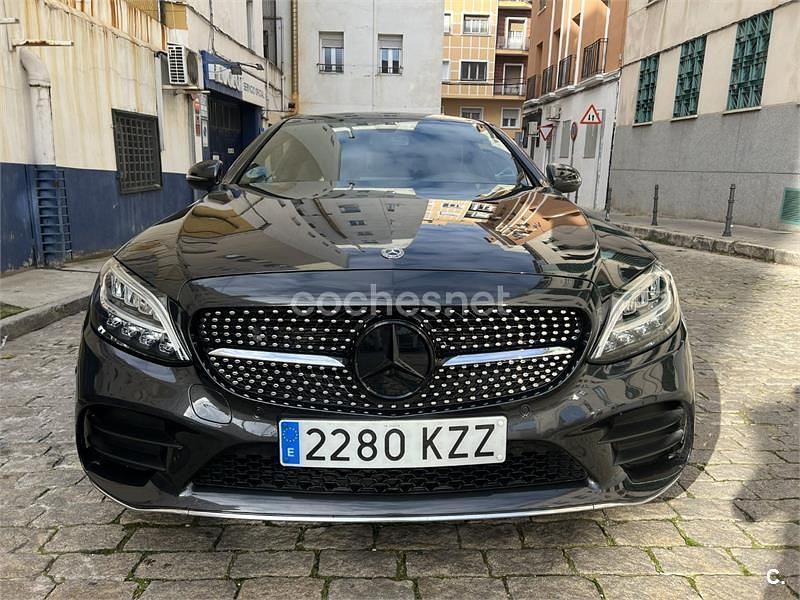 Usado Mercedes C200 184 CV (135 kW) 2019 Gris / plata Coupe