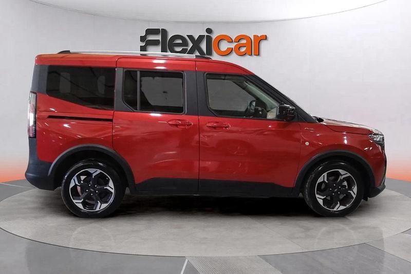 Usado Ford Tourneo Courier Titanium 125 CV (91 kW) 2025 Rojo Monovolumen
