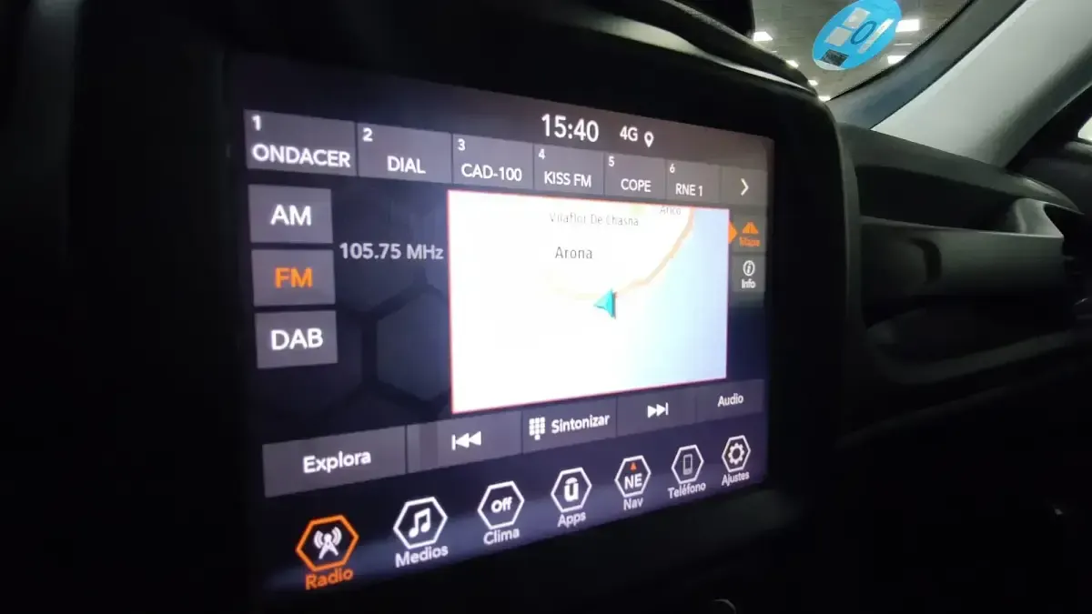 Usado Jeep Renegade Limited 240 CV (176 kW) 2022 Gris SUV