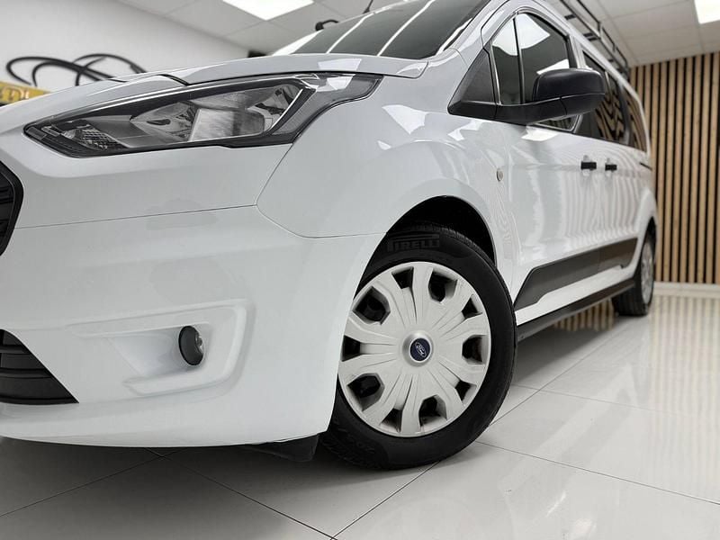 Usado Ford Tourneo Connect Trend 120 CV (88 kW) 2022 Blanco Monovolumen