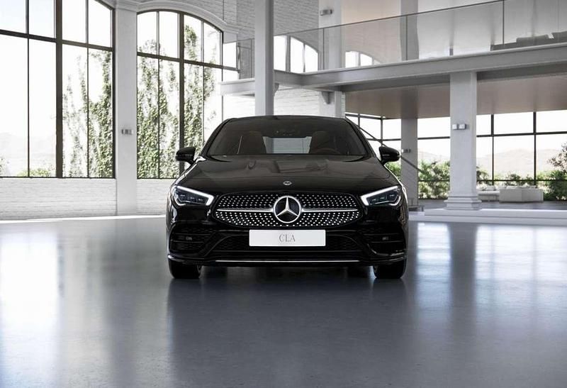 Usado Mercedes CLA200 156 CV (114 kW) 2019 Negro Coupe