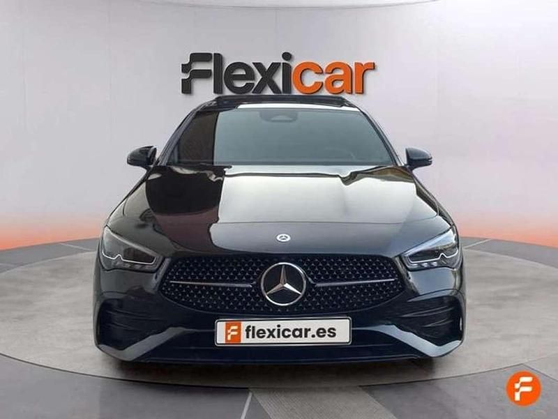 Usado Mercedes CLA250e Shooting Brake 218 CV (160 kW) 2024 Negro Familiar