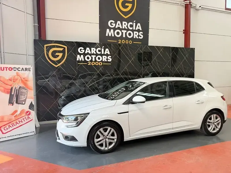 Usado Renault Mégane GrandTour Business 115 CV (84 kW) 2019 Blanco Familiar