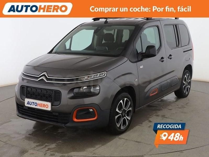 Usado Citroën Berlingo Shine 102 CV (75 kW) 2021 Gris / plata Monovolumen