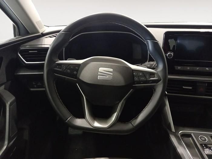 Usado Seat Leon Style 150 CV (110 kW) 2024 Blanco