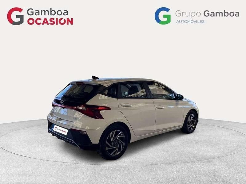 Blanco Usado 2024 Hyundai i20 Utilitario | 13.630 € (Precio justo) - Imagen 1/1
