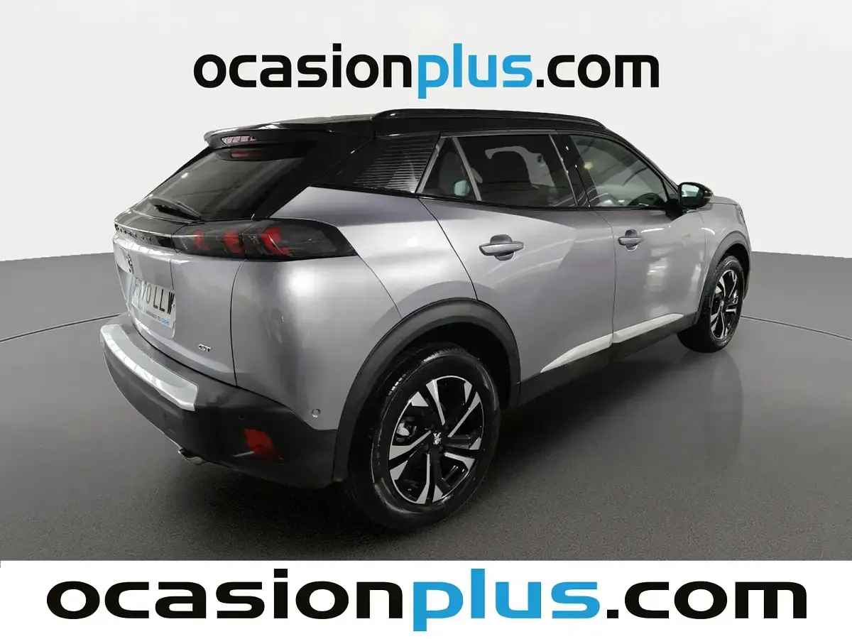 Usado Peugeot 2008 GT 130 CV (95 kW) 2020 Gris SUV