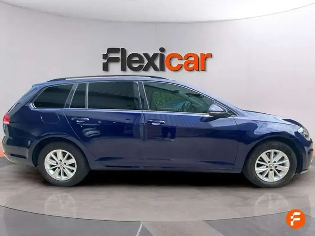 Usado VW Golf VII Advance 116 CV (85 kW) 2020 Azul Utilitario