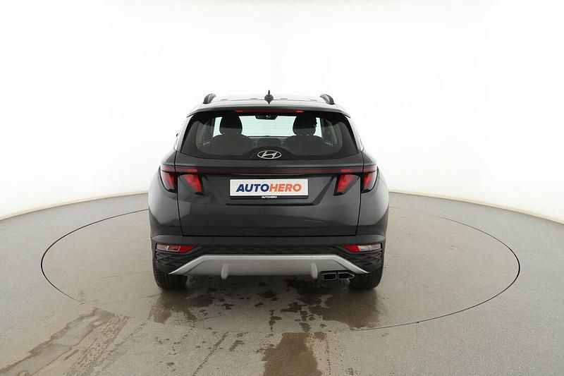 Usado Hyundai Tucson 136 CV (100 kW) 2021 Blanco SUV