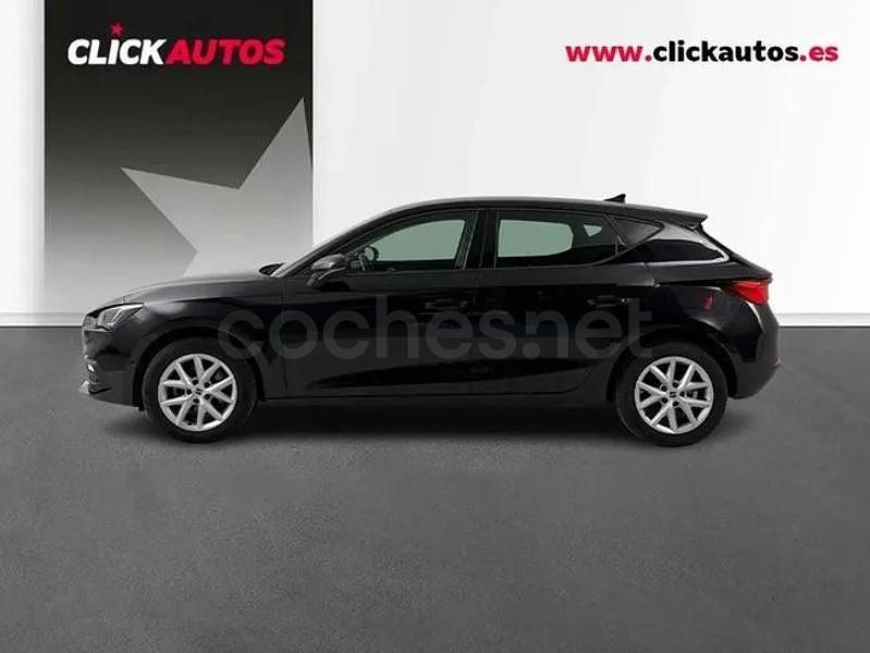 Usado Seat Leon Style 130 CV (95 kW) 2023 Negro Berlina