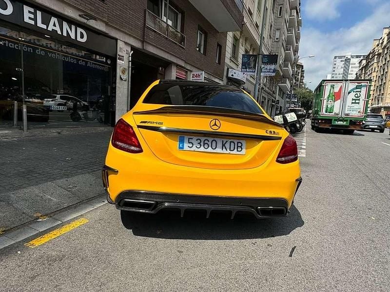 Usado Mercedes C63 AMG AMG 510 CV (375 kW) 2017 Amarillo Berlina