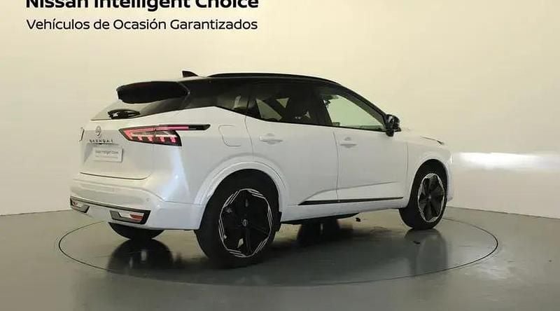 Używany Nissan Qashqai 140 KM (102 kW) 2024 Biały SUV