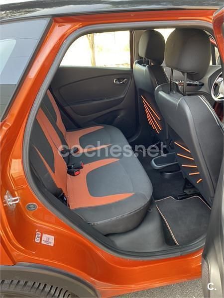 Naranja Usado 2015 Renault Captur Zen SUV | 8300 € (Precio justo) - Imagen 1/4