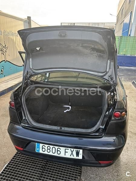 Usado Seat Cordoba Reference 70 CV (51 kW) 2007 Negro Berlina
