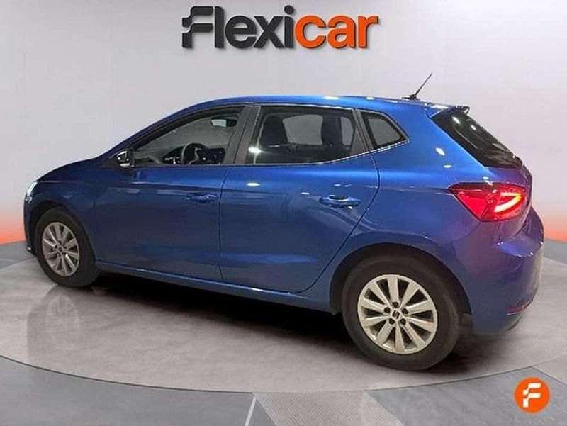 Usado Seat Ibiza Reference 95 CV (69 kW) 2024 Azul Utilitario