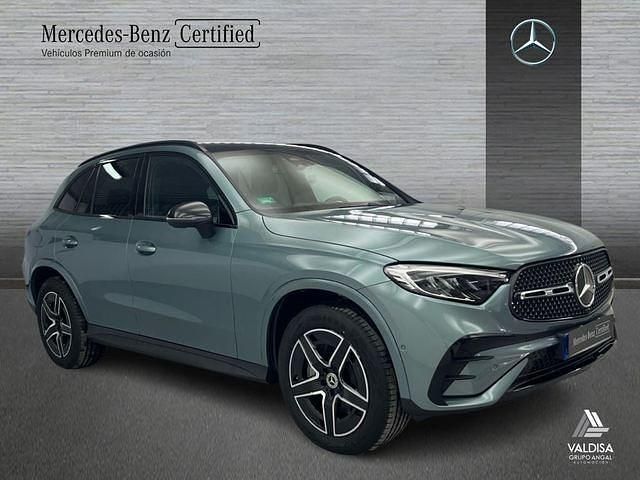Usado Mercedes GLC300e 333 CV (244 kW) 2025 Verde