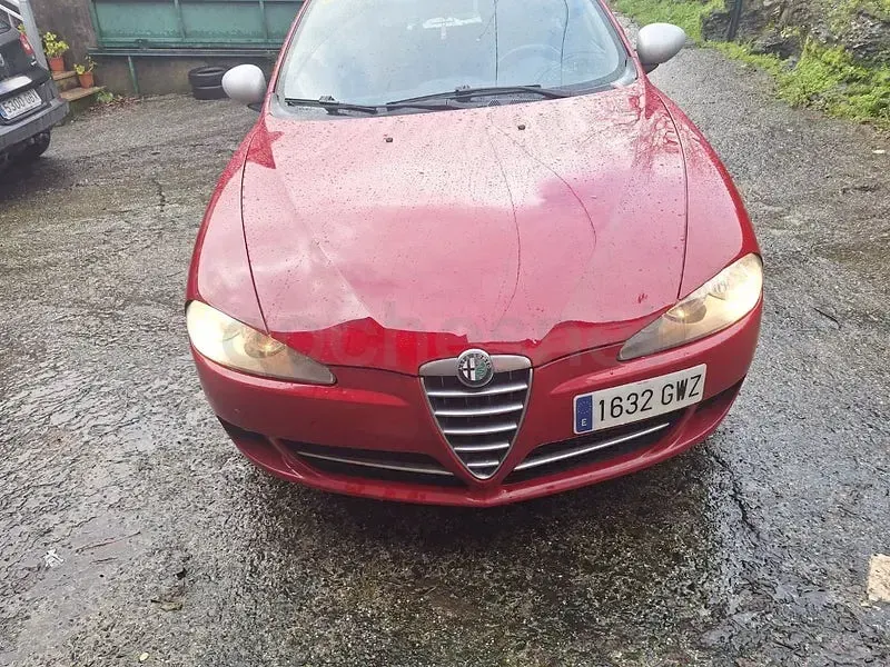 Usado Alfa Romeo 147 Distinctive 120 CV (88 kW) 2010 Rojo Utilitario