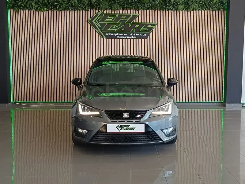 Usado Seat Ibiza SC CUPRA 192 CV (141 kW) 2016 Gris / plata Utilitario