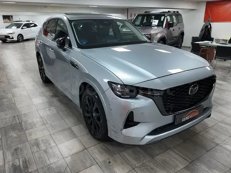 Usado Mazda CX-60 Takumi-Line 327 CV (240 kW) 2023 Gris / plata SUV