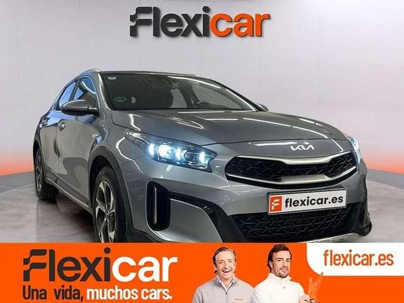 Usado Kia XCeed 120 CV (88 kW) 2023 Gris SUV