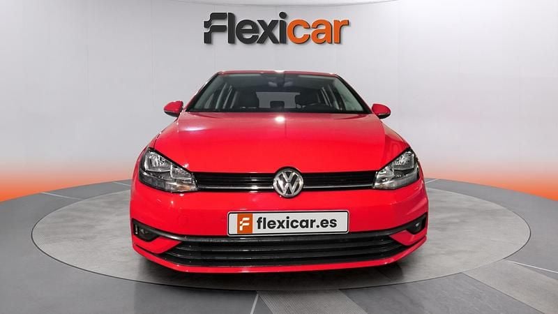 Usado VW Golf VII Advance 116 CV (85 kW) 2019 Rojo Familiar