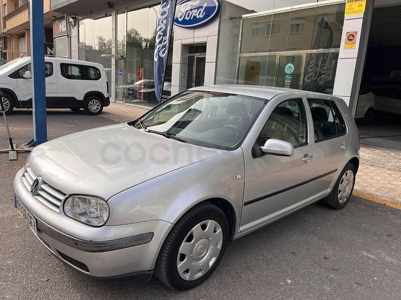 Usado VW Golf IV Conceptline 100 CV (73 kW) 2003 Gris / plata Berlina