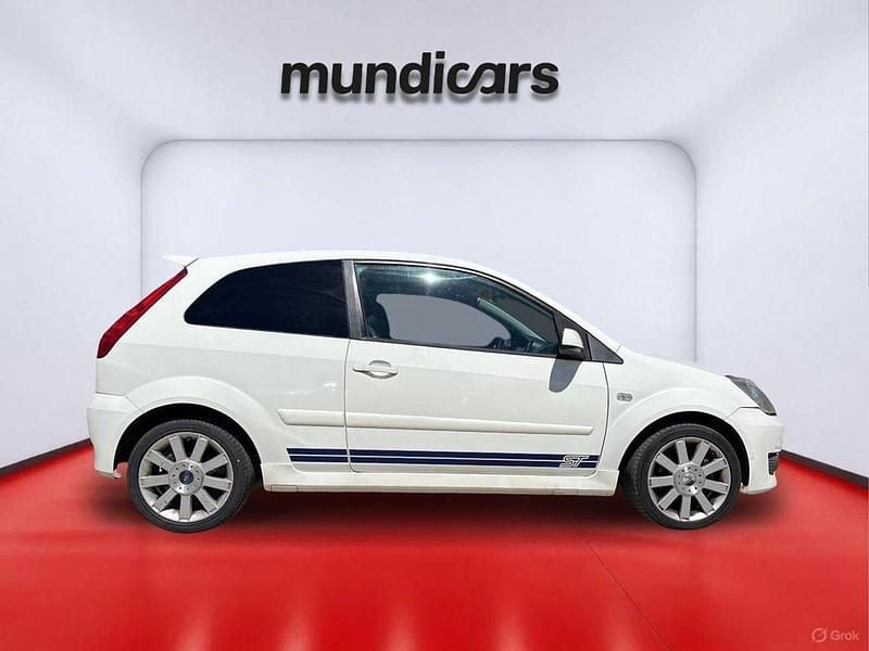 Usado Ford Fiesta ST 150 CV (110 kW) 2006 Blanco Utilitario