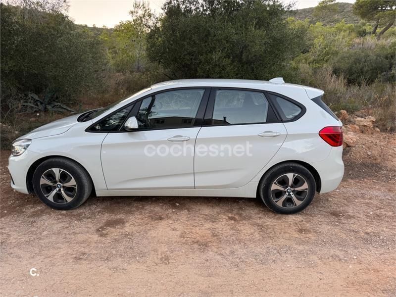 Usado BMW 216 Active Tourer 116 CV (85 kW) 2018 Blanco Monovolumen