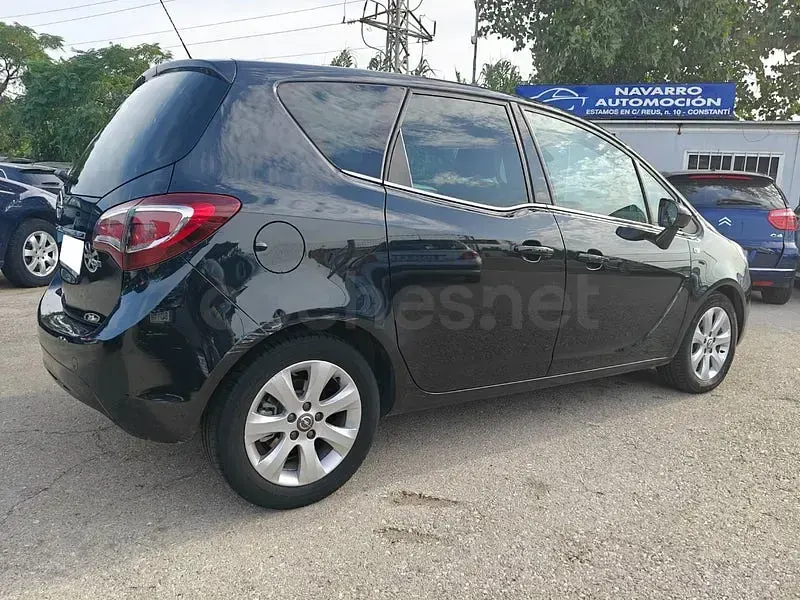 Usado Opel Meriva Excellence 136 CV (100 kW) 2017 Negro Monovolumen