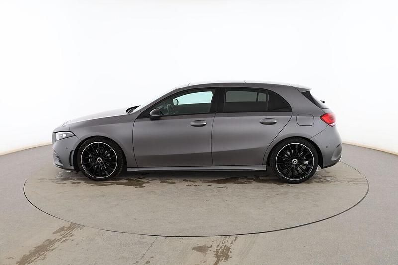 Usado Mercedes A200 163 CV (119 kW) 2018 Gris Berlina