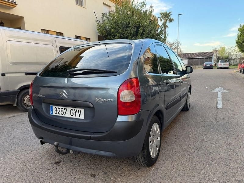 Usado Citroën Xsara Picasso 110 CV (80 kW) 2010 Gris / plata Monovolumen