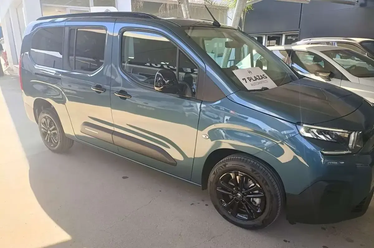 Nuevo Citroën Berlingo 131 CV (96 kW) 2026 Azul Monovolumen