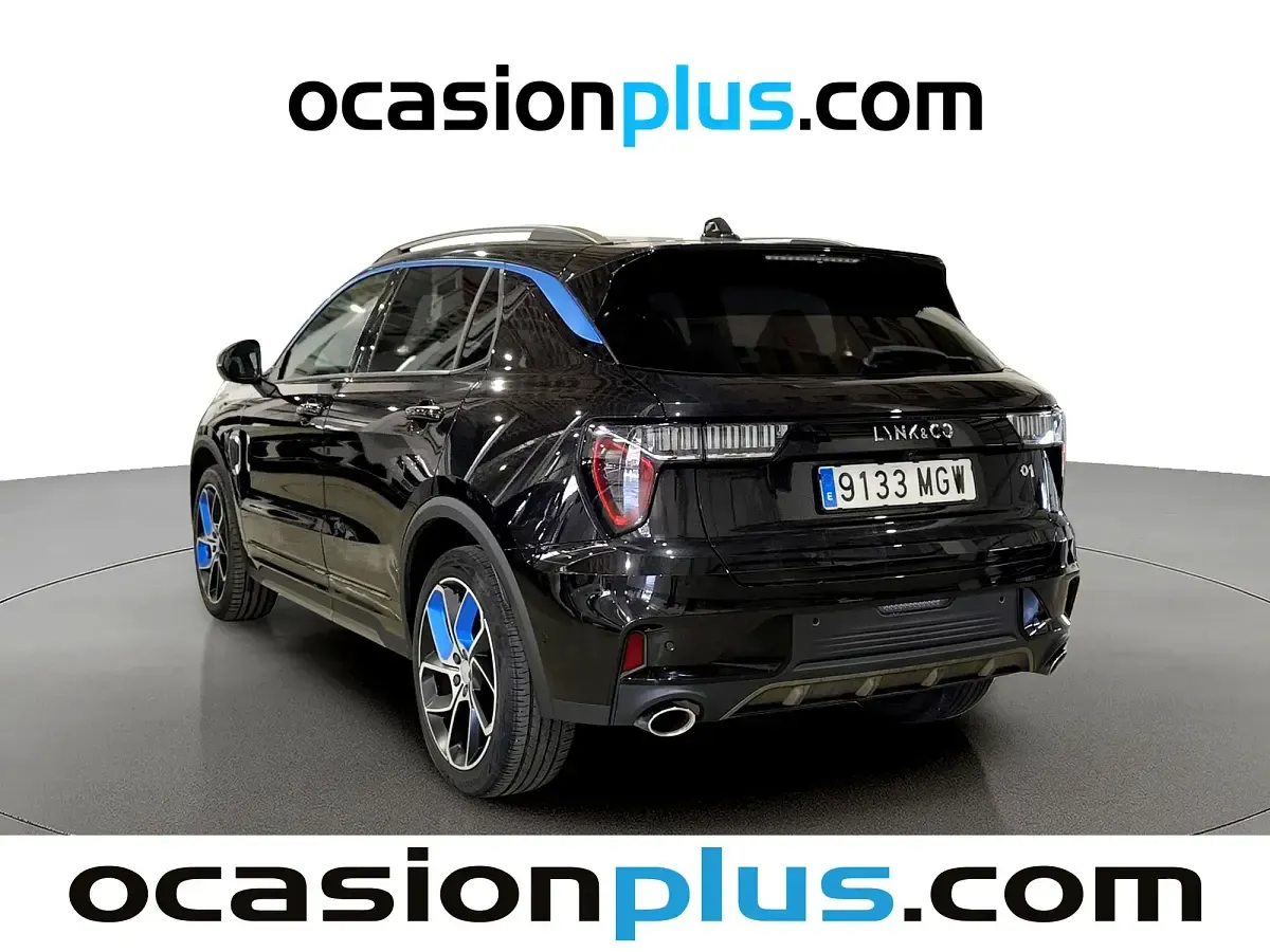 Usado Lynk & Co 01 261 CV (191 kW) 2023 Negro SUV