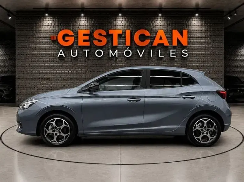 Usado MG MG3 Comfort 195 CV (143 kW) 2025 Gris / plata Utilitario
