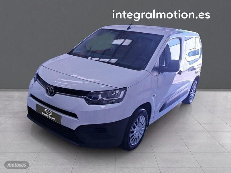 Blanco Usado 2024 Toyota Proace Verso City Familiar | 21.900 € (Precio justo) - Imagen 1/4