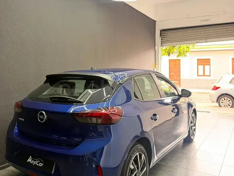Usado Opel Corsa Edition 100 CV (73 kW) 2021 Azul Utilitario