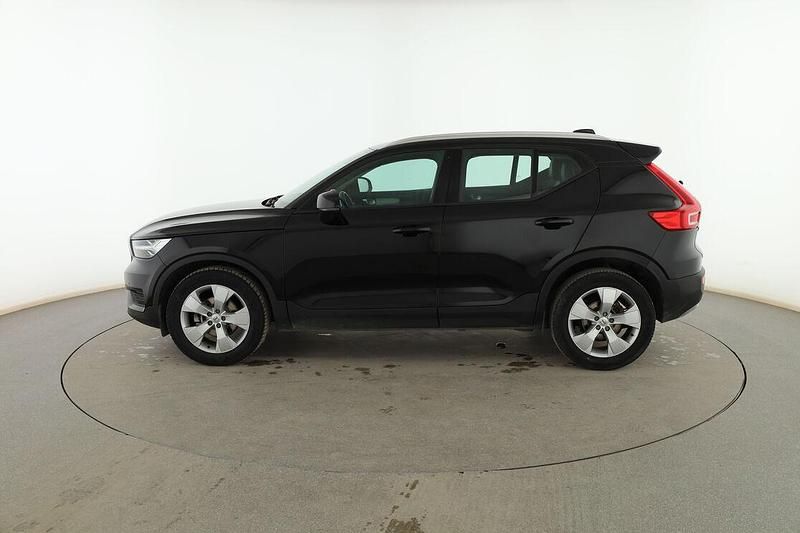 Käytetty Volvo XC40 Business Edition 163 HP (119 kW) 2020 Musta Katumaasturi