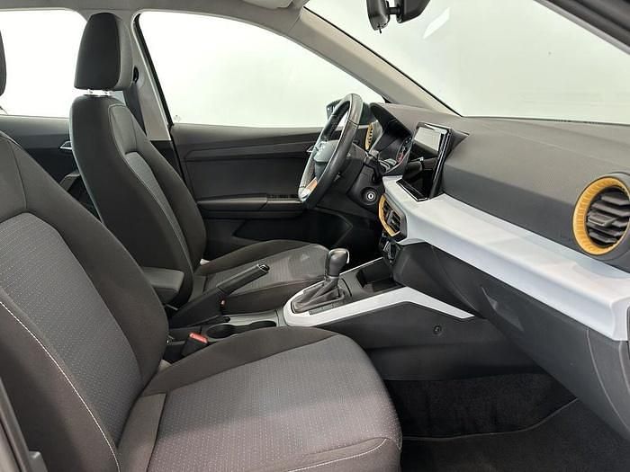 Usado Seat Arona Style 110 CV (80 kW) 2024 Azul SUV