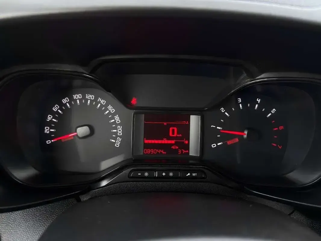 Usado Citroën e-Berlingo 102 CV (75 kW) 2022 Blanco Van