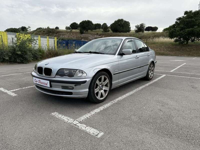 Plateado Usado 2001 BMW 320 Berlina | 1590 € (Super precio) - Imagen 1/4
