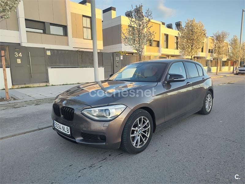 Usado BMW 118 Sport Line 143 CV (105 kW) 2013 Beige Utilitario