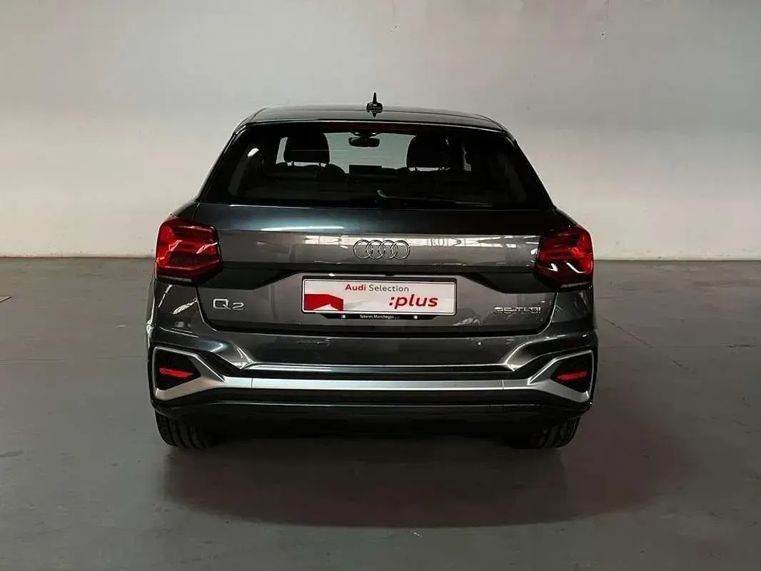 Usado Audi Q2 150 CV (110 kW) 2025 Gris SUV