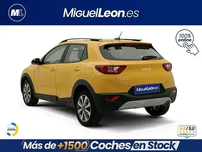 Usado Kia Stonic 100 CV (73 kW) 2023 Amarillo SUV