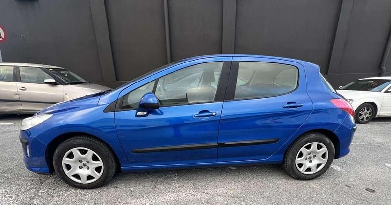 Usado Peugeot 308 Envy 120 CV (88 kW) 2010 Azul Utilitario