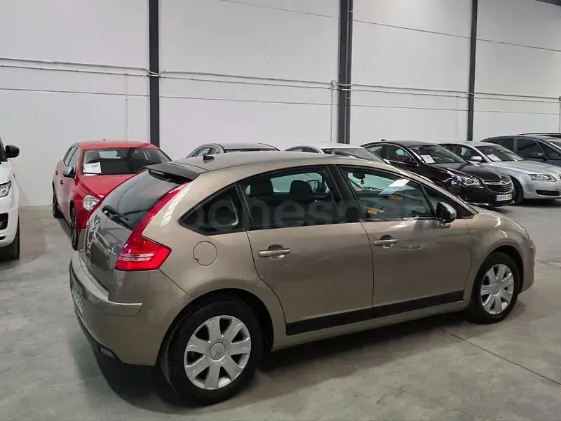 Usado Citroën C4 Exclusive 112 CV (82 kW) 2010 Beige Berlina