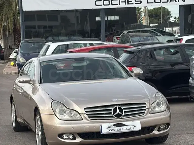 Usado Mercedes CLS350 272 CV (200 kW) 2005 Beige Coupe
