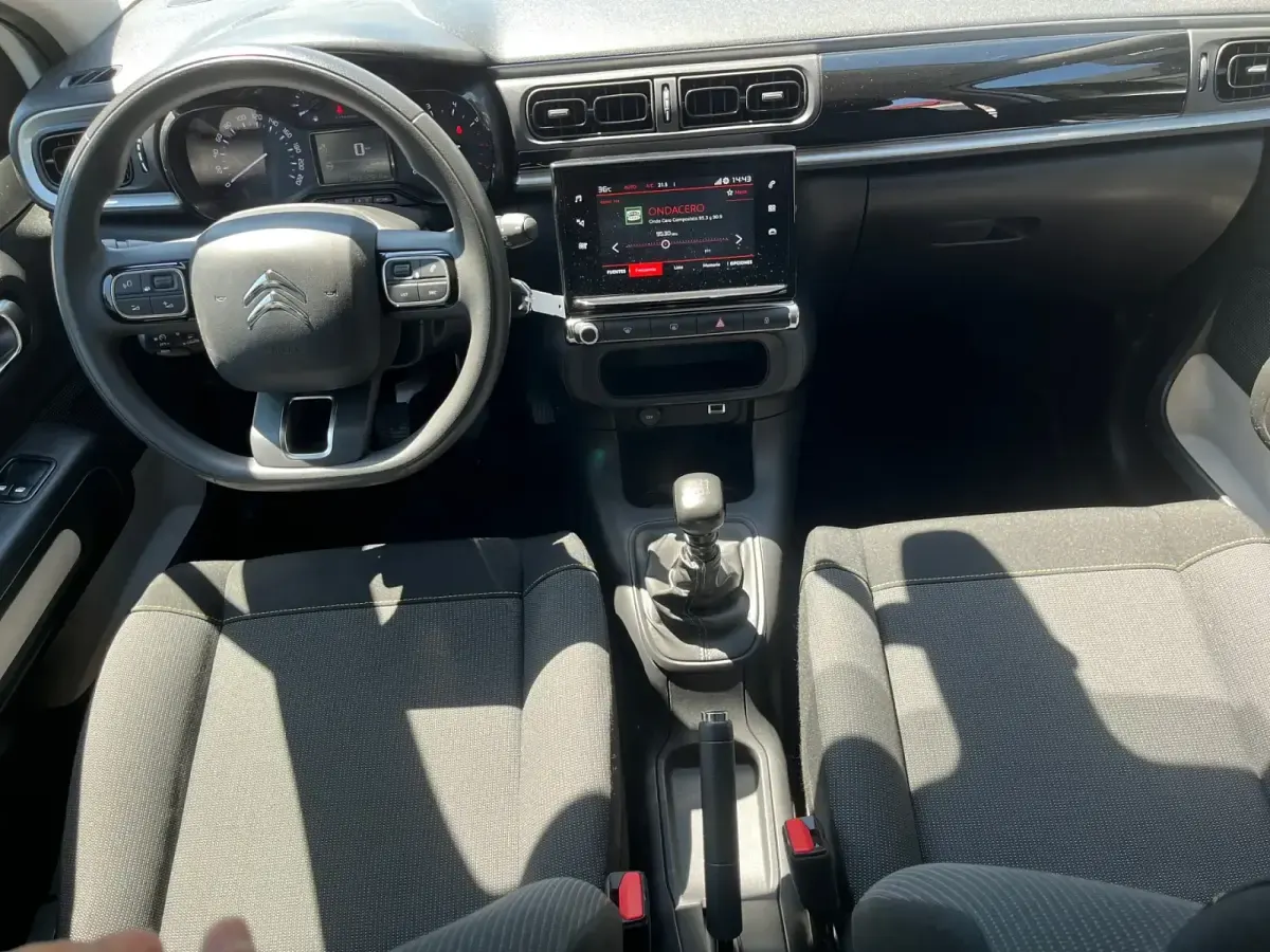 Usado Citroën C3 Feel 100 CV (73 kW) 2022 Blanco Utilitario