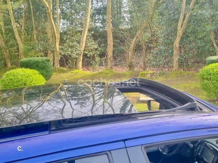 Usado Nissan Juke Tekna 110 CV (80 kW) 2017 Violeta / lila SUV