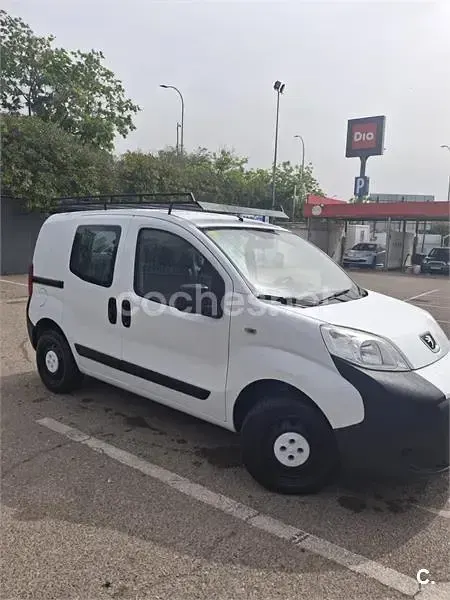 Usado Peugeot Bipper 68 CV (50 kW) 2011 Blanco Monovolumen